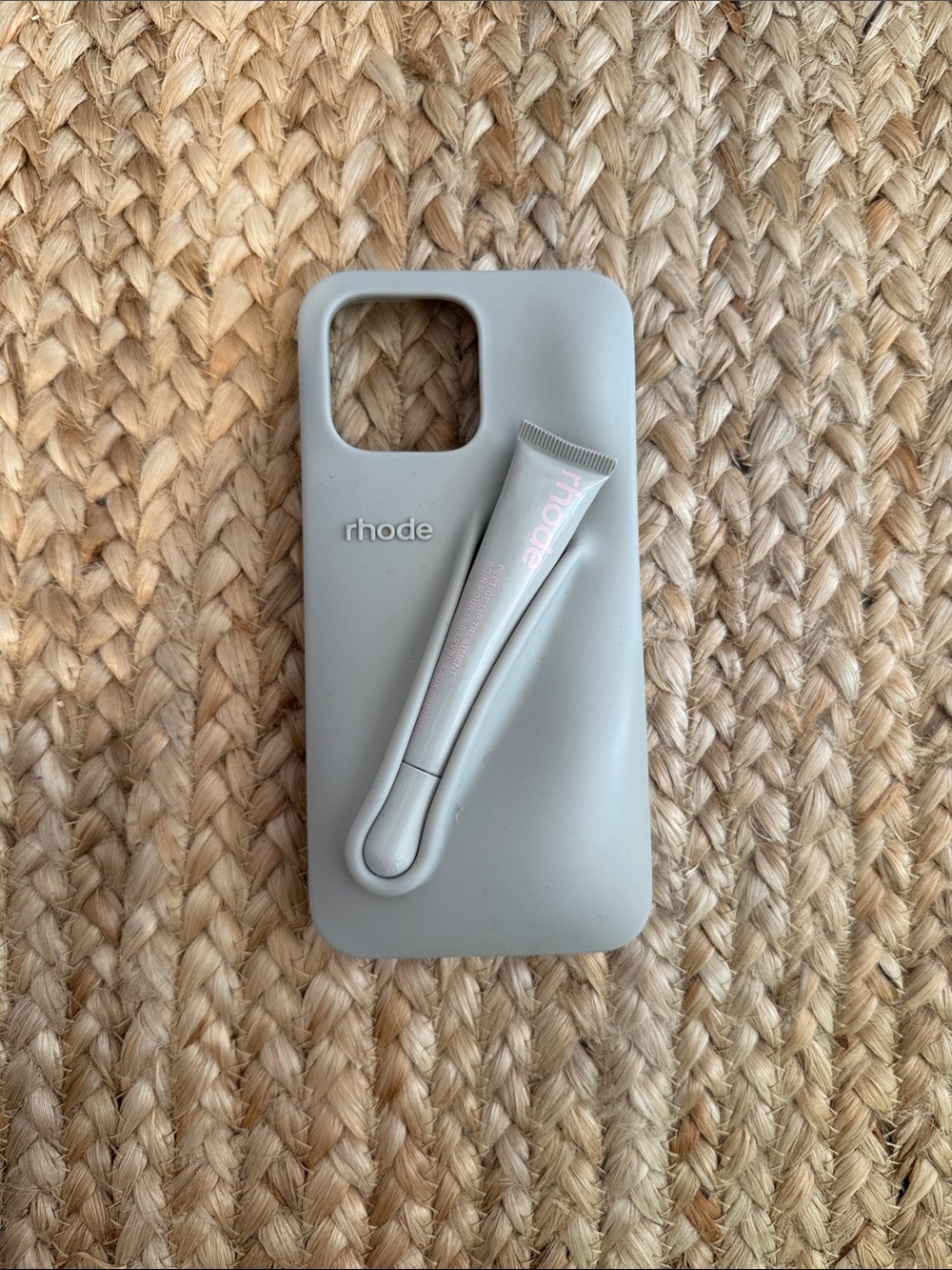 RHODE Silicone Phone Case 16 Pro Max with Built-In Applicator - Light Gray